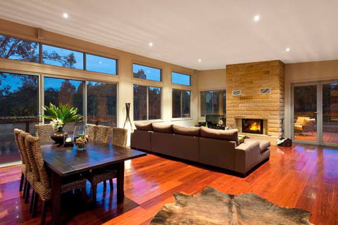 Blue  Cliff Retreat - Surfers Gold Coast 1