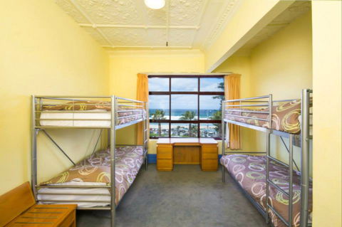 Bondi Backpackers - Surfers Gold Coast 0