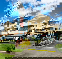 Cairns Queens Court - Surfers Gold Coast