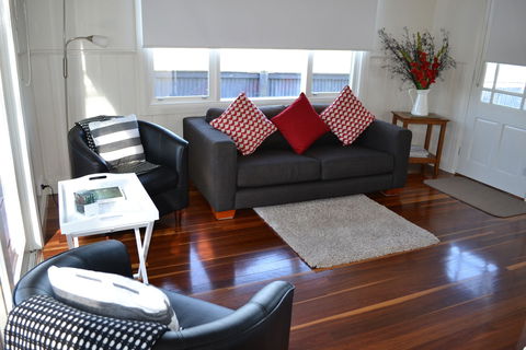 Calgary Accommodation & Killara Accommodation - Surfers Gold Coast 2