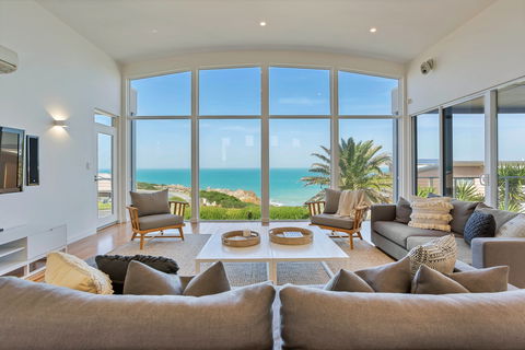 Carpe Diem, 15 Barbara Str Port Elliot - Surfers Gold Coast 1