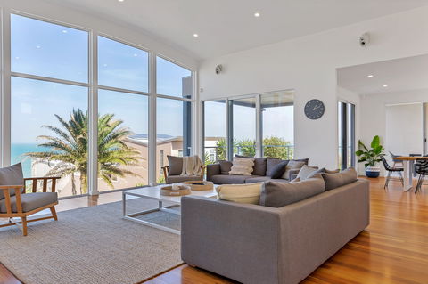 Carpe Diem, 15 Barbara Str Port Elliot - Surfers Gold Coast 2