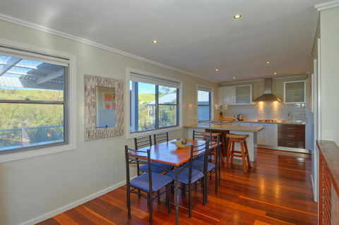 Cooke’s Haven - Surfers Gold Coast 2