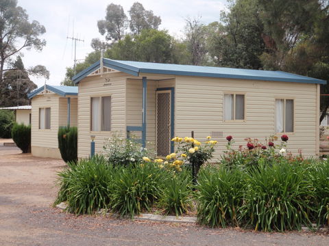 Cowra Holiday Park - Surfers Gold Coast 0