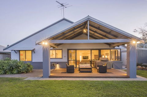 Dave's Digs - Surfers Gold Coast 0