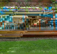 Frankie's Beach House - Surfers Gold Coast