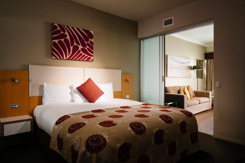 Grand Hotel And Apartments Townsville - Surfers Gold Coast 1