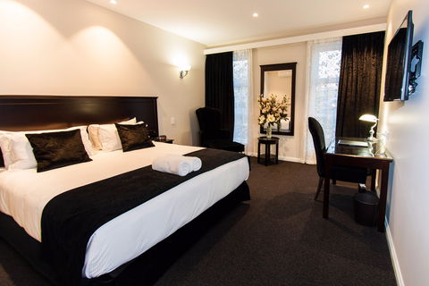 International Hotel Wagga Wagga - Surfers Gold Coast 1