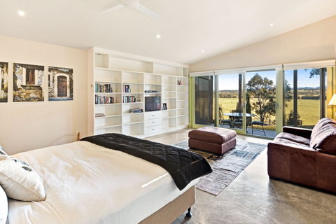 I Villini Estate - Surfers Gold Coast 1