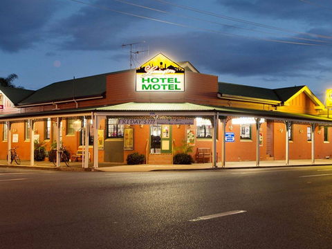 Lamington Hotel Motel - Surfers Gold Coast 0