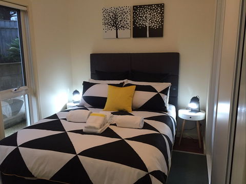 Lyreen's Apartment Bed And Breakfast - Surfers Gold Coast 2