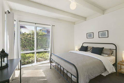 Mysa Anglesea - Surfers Gold Coast 2