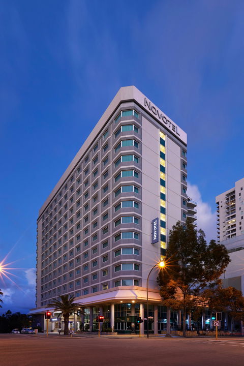 Novotel Perth Langley - Surfers Gold Coast 0