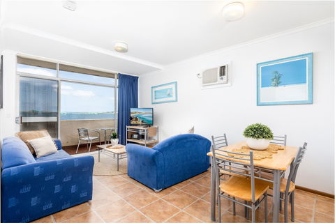 Spalding Lodge Unit 10 - Surfers Gold Coast 1