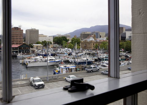 Sullivans Cove Apartments - Harbourside - Surfers Gold Coast 1