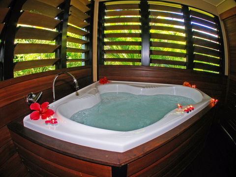 Sunbird Gardens - Surfers Gold Coast 0