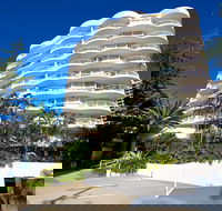 Surf Parade Resort - Surfers Gold Coast