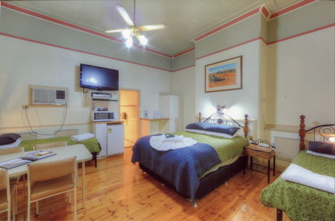The Lodge Outback Motel - Surfers Gold Coast 2