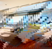 The Bunyip Retreat - Surfers Gold Coast