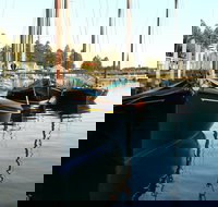 The Boatshed Waterfront BB