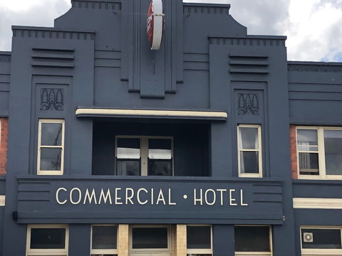 The Commercial Hotel Mansfield - Surfers Gold Coast 0
