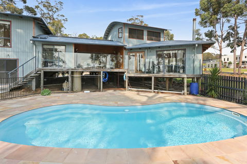 Tura Tree House - Surfers Gold Coast 1