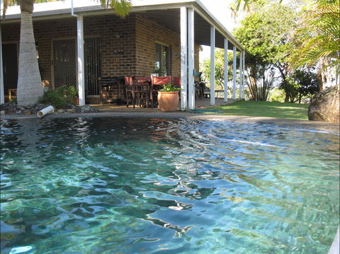 Twin Figs Country Retreat - Surfers Gold Coast 1
