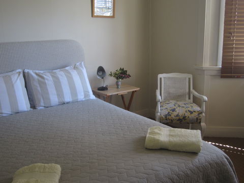 Valley Views Bed And Breakfast - Surfers Gold Coast 1