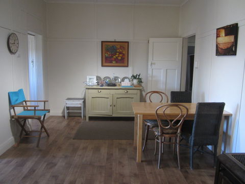 Valley Views Bed And Breakfast - Surfers Gold Coast 2