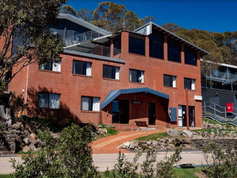 Viking Alpine Lodge - Surfers Gold Coast 2
