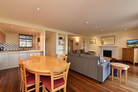 Villa Chambourcin - Surfers Gold Coast 2