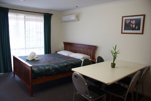 Warrnambool Holiday Park And Motel - Surfers Gold Coast 1