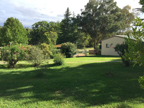 Warrumbungles Mountain Motel - Surfers Gold Coast 2
