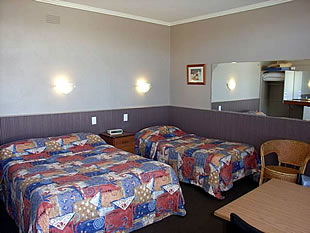 Travellers Rest Motel - Surfers Gold Coast 1