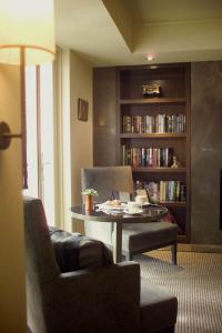 The Lyall Hotel And Spa - Surfers Gold Coast 2