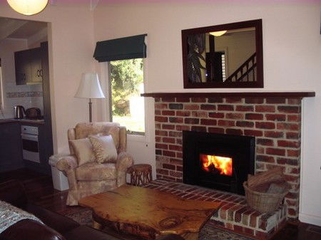Tranquillity Cottage - Surfers Gold Coast 2