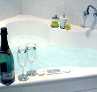Clonmara Cottages - Surfers Gold Coast