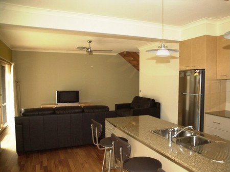 The Lakes Apartments - Surfers Gold Coast 3