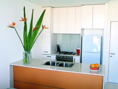 Clarion Suites Milano On Swanston - Surfers Gold Coast 2