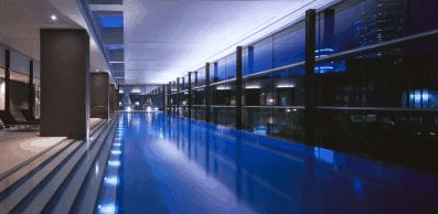 Crown Promenade Hotel - thumb 1