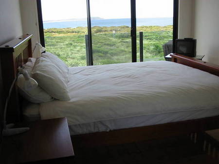 Ocean View Beach House - Surfers Gold Coast 2