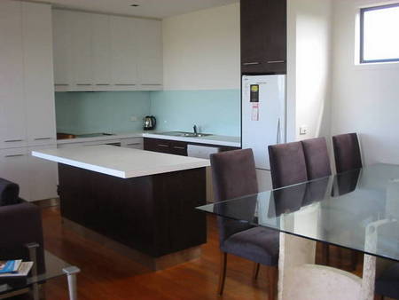 Ocean View Beach House - Surfers Gold Coast 4