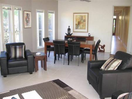 Abalina Cottages - Surfers Gold Coast 1