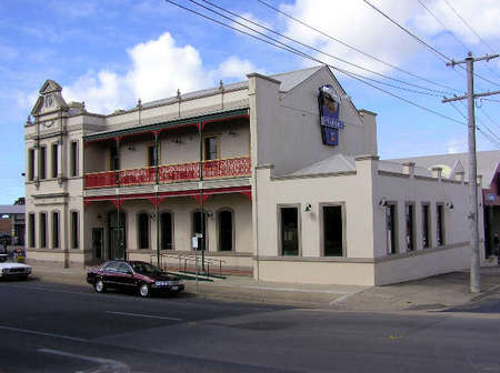 Mitchell River Tavern - Surfers Gold Coast 0