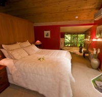 Linden Gardens Rainforest Retreat - Surfers Gold Coast