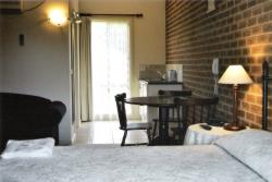 Yackandandah Townshiphill Motel - Surfers Gold Coast 2