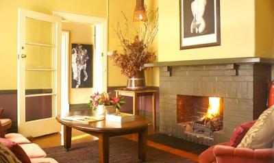 Healesville Hotel - Surfers Gold Coast 3