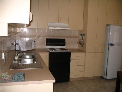 Lakes Entrance Holiday Units - Surfers Gold Coast 3