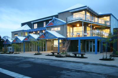 The Island Accommodation - Surfers Gold Coast 0