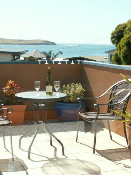 Black Dolphin Beach Penthouse - Surfers Gold Coast 2